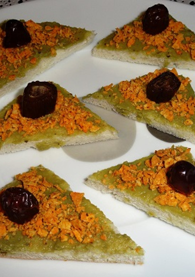 Una foto de Canapés de guacamole y tortitas TEX-MEX