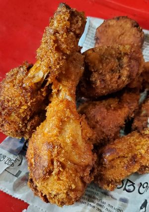 A picture of Buttermilk crispy fried chicken.