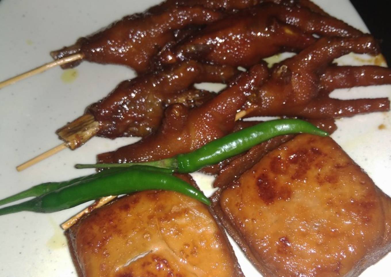 Tahu and ceker bacem