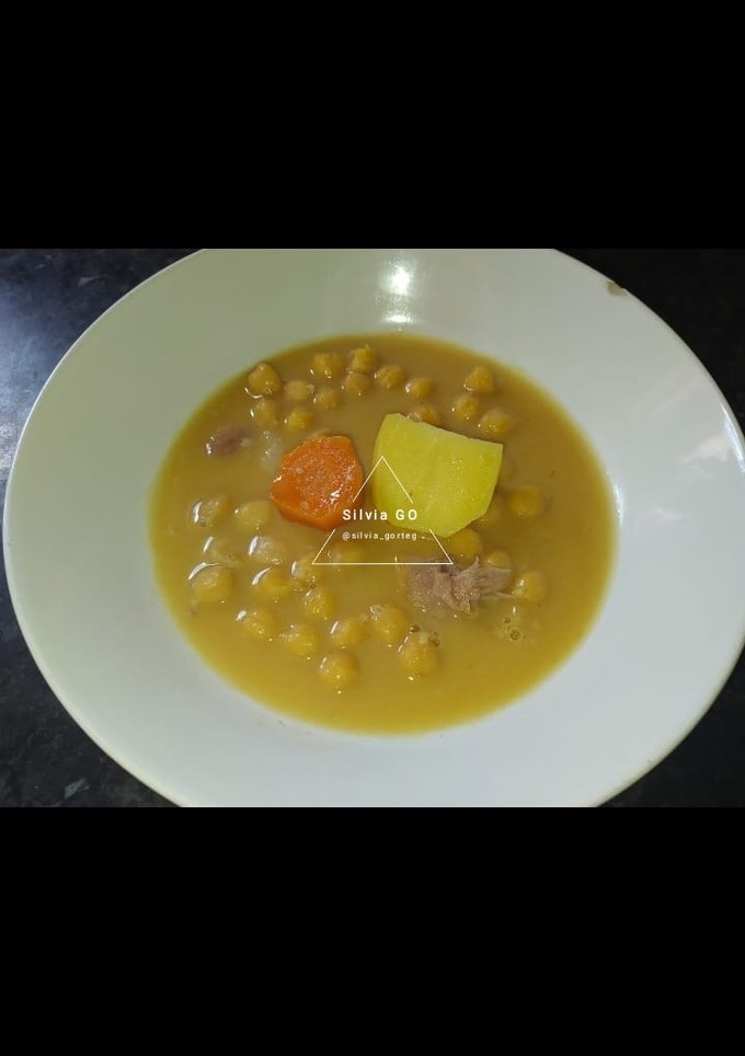 Una foto de Cocido de garbanzos