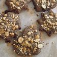 Galletas de avena, cacao, cacahuete y copos de quinoa