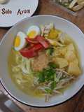 Soto ayam Lamongan (kuah kuning)