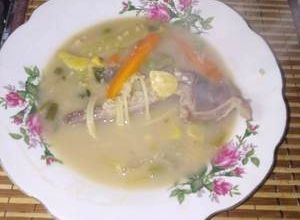 Foto principal de Sopa de morón con presas de carnero