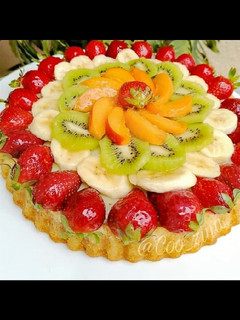 Une photo de Génoise aux fruits