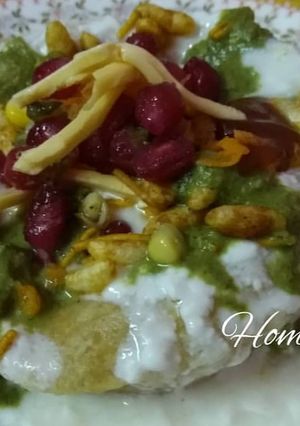 A picture of Indo western kachori.