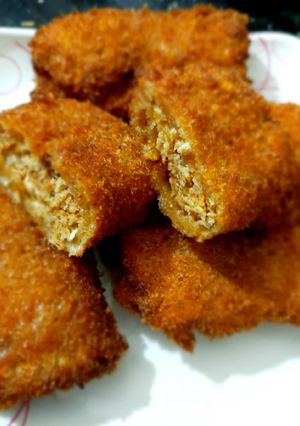 A picture of Bread Chicken pockets.