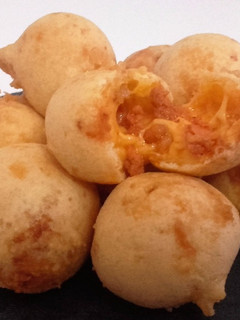 Una foto de Chorizo cheese bites