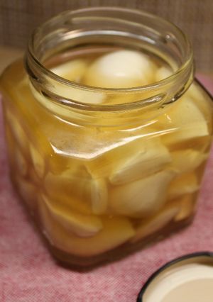 Une photo de Ail au vinaigre ou Sir Torshi