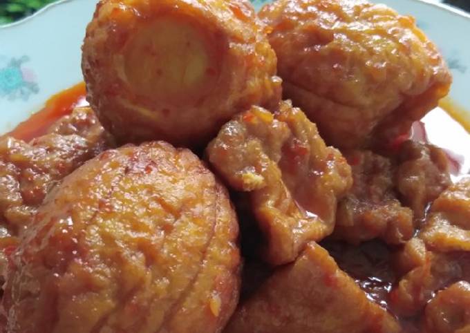 Tahu telur masak bali/tahu telur balado