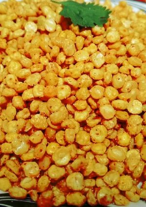 A picture of Namkeen chana dal.