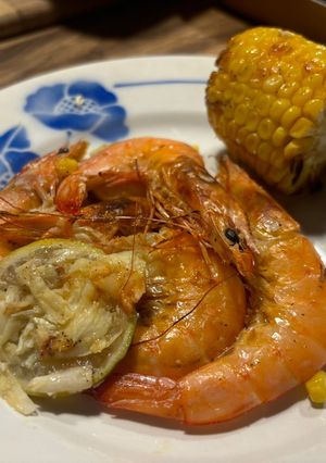 A picture of Roasted Shrimp with Lime.