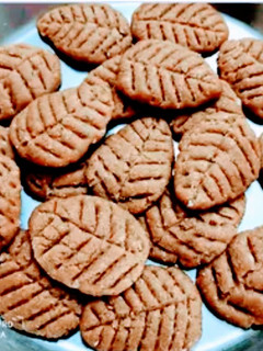 ठेकुआ (thekua recipe in Hindi) रेसिपी मुख्य फोटो