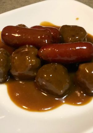 A picture of Lil Smokies & Snausages.