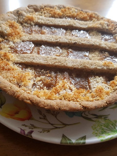 Una foto de Tarta de dulce de leche y coco sin harina de trigo