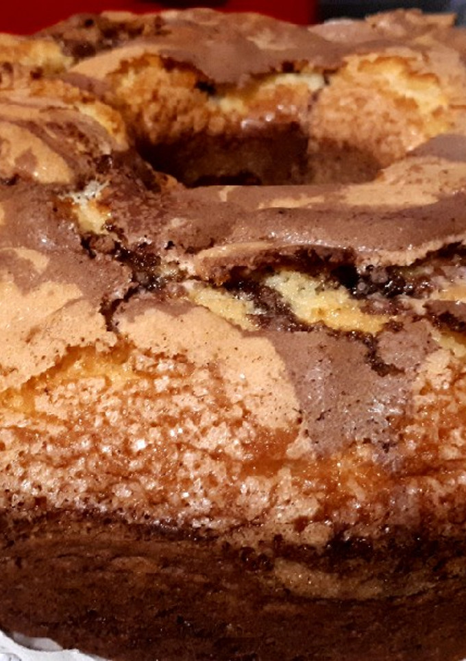Una foto de Bizcochuelo marmolado de chocolate y vainilla