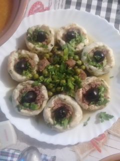 صورة لوصفة بطاطا على شكل ميني بيتزا