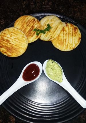 A picture of Mini masala utapam.