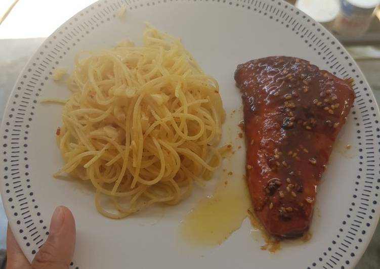 Rahasia Memasak Salmon Miso Steak With Spaghetti Aglio E Olio Yang Enak