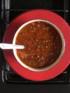 Una foto de Salsa Roja Asada de Chile de Árbol