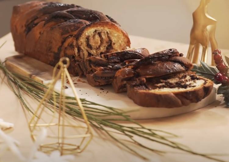 Pan brioche intrecciato al cioccolato