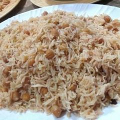 A picture of Chana pulao.