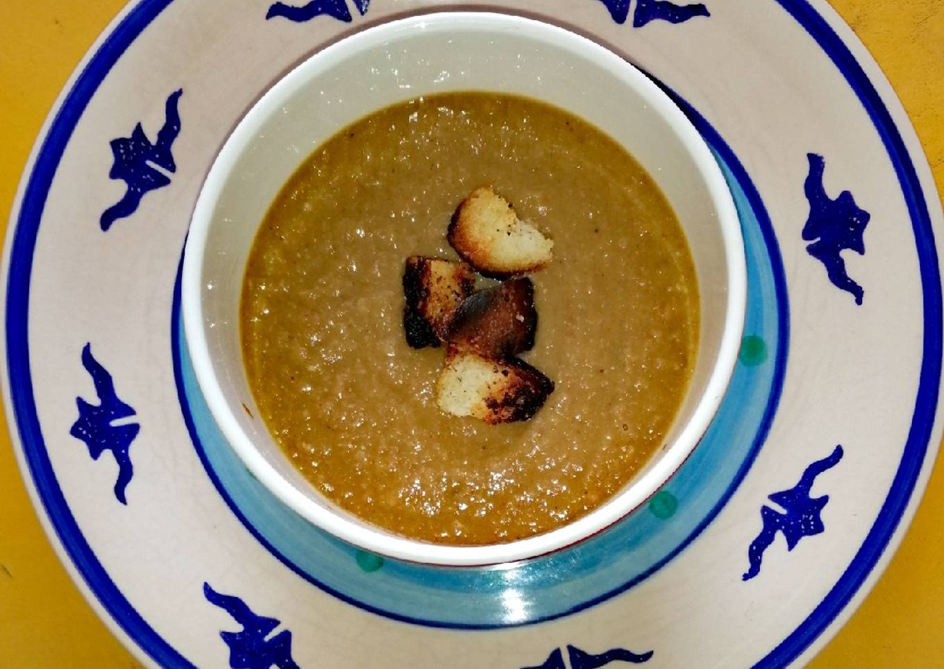 Crema de lentejas con panceta
