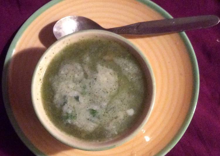Recipe of Perfect Almond Broccoli soup