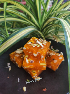 A picture of Karachi halwa.