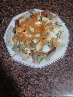 Una foto de Ensalada de Habas y Pollo