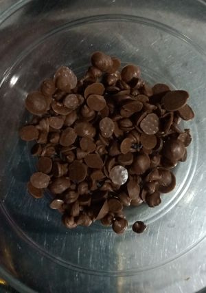 ચોકલેટ ચિપ્સ(Chocolate Chips Recipe in Gujarati) રેસીપી મુખ્ય ફોટો