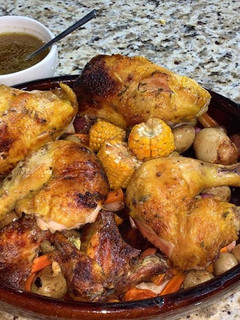 Una foto de Pollo sentado a la mediterránea