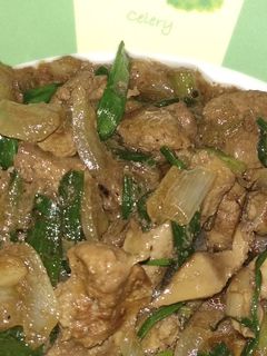 รูปของ ตับไก่ผัดต้นหอม