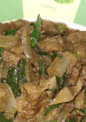 รูปของ ตับไก่ผัดต้นหอม