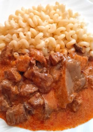 Gombás borjúpaprikás recept fotója