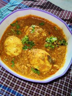 முட்டை குழம்பு(muttai kulambu recipe in tamil) செய்முறை முக்கிய புகைப்படம்