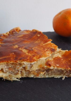 Une photo de Galette des Rois à la frangipane et aux pommes caramélisées