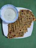 Baisan ki roti with green chutni