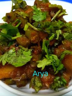 फरसबी और आलू की सब्जी (farasbee aur aloo ki sabzi recipe in hindi) रेसिपी मुख्य फोटो