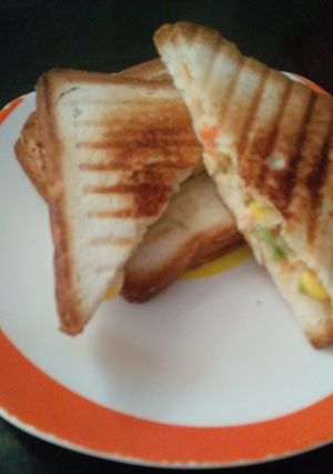 A picture of Veg sandwiches.