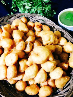 A picture of Moong Dal Fritters.