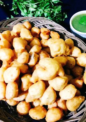 A picture of Moong Dal Fritters.