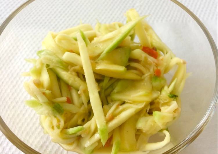 Thai Mango Salad