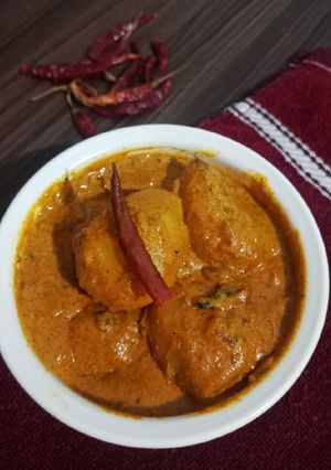 A picture of Kashmiri Aloo Dum.