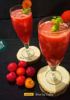 A picture of Plum Juice.