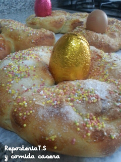 Una foto de Monas de Pascua