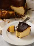 Bánh Phô Mai Cháy vị Chanh - Lemon Burnt Basque Cheesecake