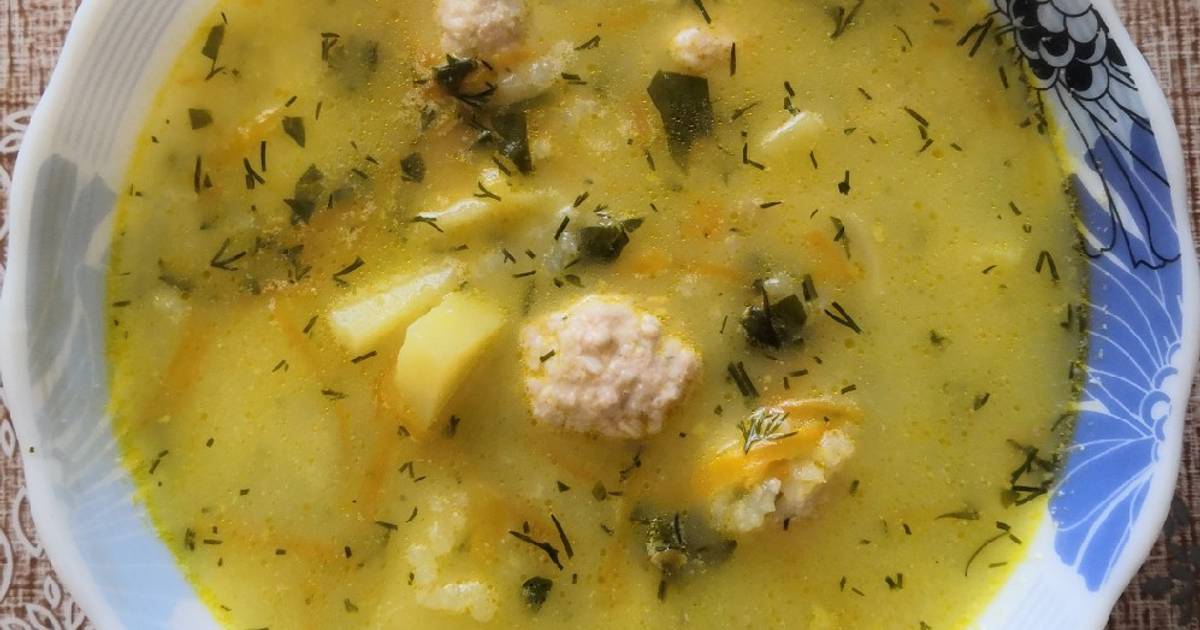 Суп сырный из плавленного сыра с фрикадельками в мультиварке