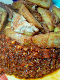 A picture of Fried Sweet potatoes with Egg And Sauce 🧆.