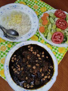 عکسی از دستور قورمه سبزی با چاشنی رب انار