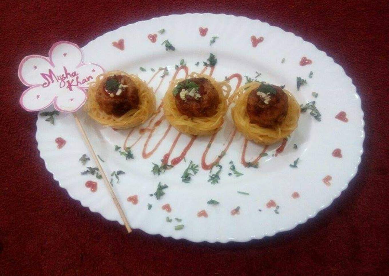 Spaghetti Cupcakes with Meatball